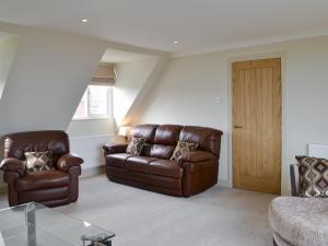 A seating area at Cliff Cottage 