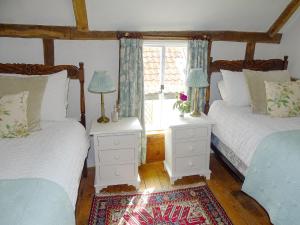 A bed or beds in a room at Bankhouse 
