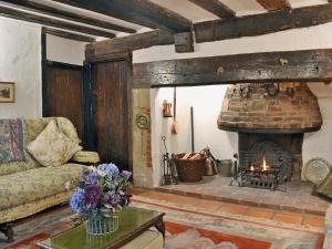 A seating area at Horseshoes Farm House 