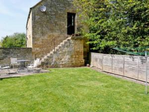 The building where the vacation home is located 