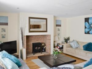 A seating area at Willow Cottage 
