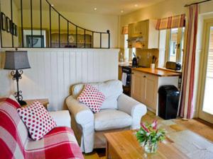 A seating area at Castlemans Stables West 