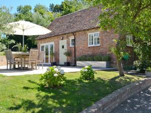 The building where the vacation home is located 