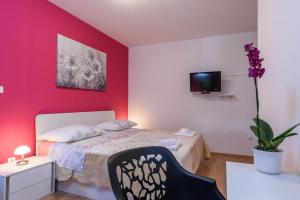 Postel nebo postele na pokoji v ubytování Accommodation Mamut