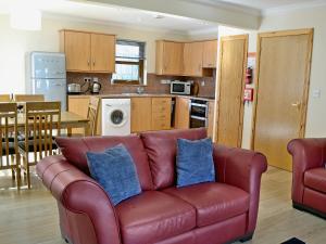 A seating area at Bennachie Cottage 