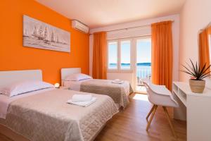 Postel nebo postele na pokoji v ubytování Accommodation Mamut