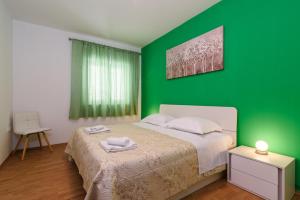 Postel nebo postele na pokoji v ubytování Accommodation Mamut