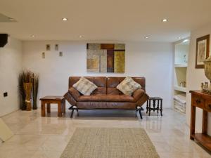 A seating area at Laburnum Cottage 