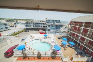 Bazén v ubytování Surf Club Oceanfront Hotel nebo v jeho okolí