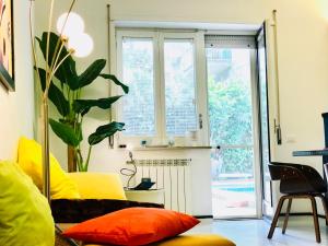 Area soggiorno di The Pool House Suite