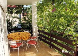 Balkón nebo terasa v ubytování City Retro Chic Apartment Magdalena Trogir