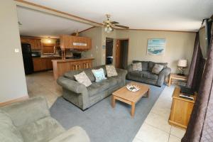 Gallery image of Island Club #80 in Put-in-Bay