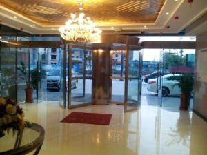 Fuajee või vastuvõtt majutusasutuses GreenTree Inn Jiangsu Yancheng Economic Development Zone Management Committee Express Hotel