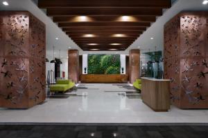 Posezení v ubytování The Alana Hotel and Conference Sentul City by ASTON
