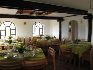 Restaurace v ubytování Sierra Alisos Hotel de Campo