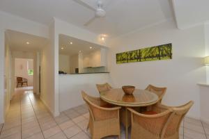 Area soggiorno di Seascape Holidays at Beaches Port Douglas
