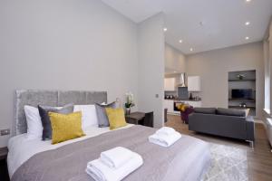 Gallery image of Destiny Scotland Apartments at Nelson Mandela Place in Glasgow