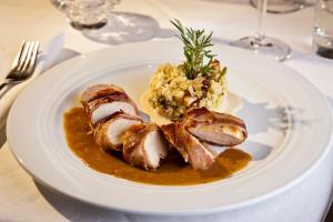 Jedlo v ubytovaní bed & breakfast alebo blízkom okolí