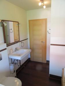 Ein Badezimmer in der Unterkunft Qi Gong Haus