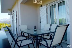 A balcony or terrace at Chania Lissosaparments