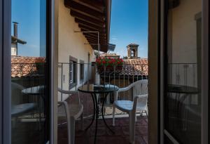 Balkón nebo terasa v ubytování Hotel Piazza Vecchia