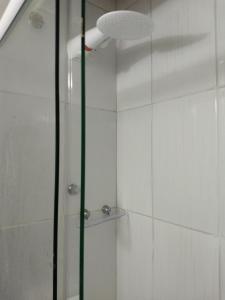 Ένα μπάνιο στο Apartamento Temporada Cabo Frio +33 φωτογραφίες