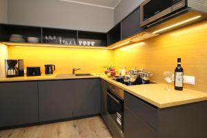 מטבח או מטבחון ב-Tallinn City Apartments Old Town Suites