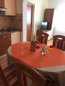 Kuchyň nebo kuchyňský kout v ubytování Guest House Sandra