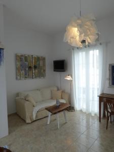 A television and/or entertainment centre at Nesaea Studio