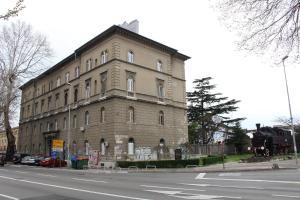 Budova, v ktorej sa apartmán nachádza