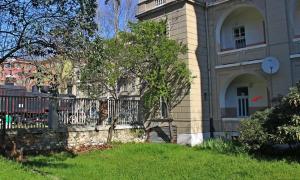 Vonkajšia záhrada v ubytovaní Apartment Platana