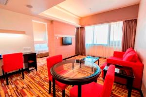 Gallery image of Harbour View Hotel in Kuching