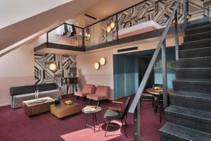 Posedenie v ubytovaní Stories Boutique Hotel