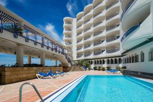 Gallery image of Hotel Playa Victoria in Cádiz