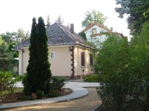 Vonkajšia záhrada v ubytovaní BALATON ART Apartman