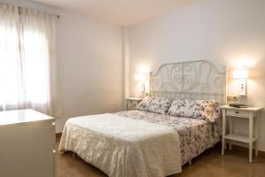 Posteľ alebo postele v izbe v ubytovaní Apartment in Marbella Milla de Oro