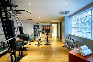 Das Fitnesscenter und/oder die Fitnesseinrichtungen in der Unterkunft Eurostars Lisboa Parque