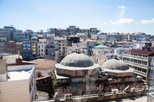 Nespecifikovaný výhled na destinaci Istanbul nebo výhled na město při pohledu z hotelu