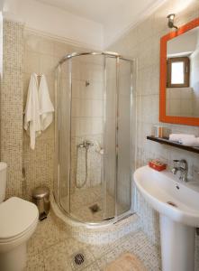 Kúpeľňa v ubytovaní Sani Beach Villa