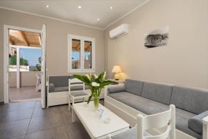 Posezení v ubytování Demargia Villa C - Loft Apartment in Zakynthos Town