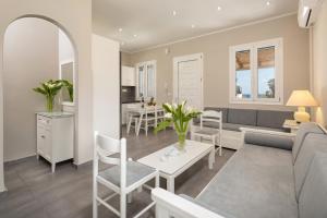 Posezení v ubytování Demargia Villa C - Loft Apartment in Zakynthos Town