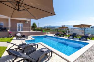 Bazén v ubytování Sunny Garden Adria nebo v jeho okolí