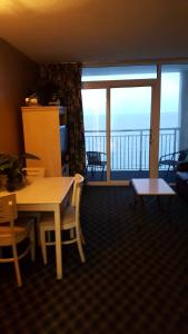 Gallery image of JeffsCondos - 1 Bedroom - Camelot Resort in Myrtle Beach