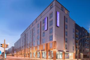 Budova, kde se aparthotel nachází