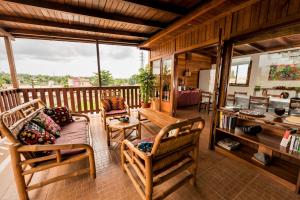 Seating area sa Sweet Guest House