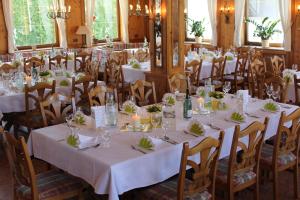Restaurace v ubytování Landgasthof Apfelbeck