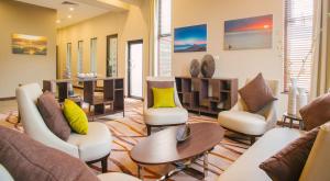 Ruang duduk di Tamarind Tree Hotel