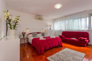Posedenie v ubytovaní Beach Split Apartments