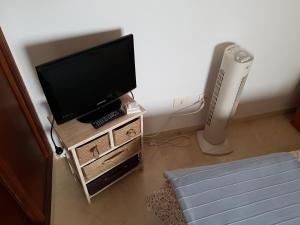 TV a/nebo společenská místnost v ubytování Apartamento San Sebastián de la Gomera