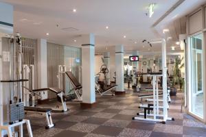 Fitness centrum a/nebo fitness zařízení v ubytování Radisson Blu Park Hotel & Conference Centre